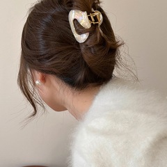 不規則な後頭部クリップ女性トランペットサメクリップデザイン感ヘアクリップ酢酸金属ヘアクリップ頭飾り潮