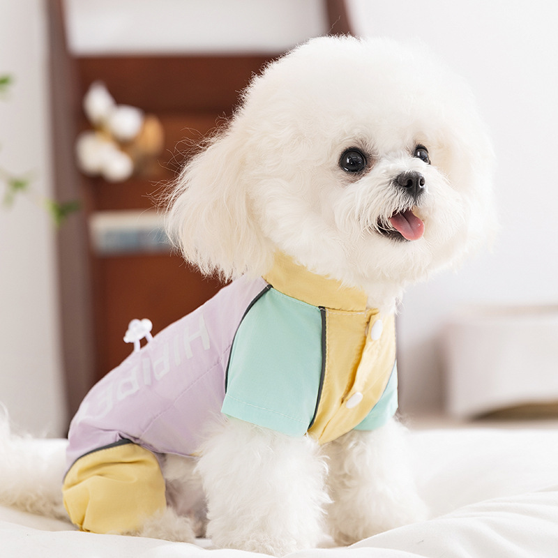 Chaquetas de cuatro patas con costuras de color de contraste de dopamina para perros al aire libre de primavera y verano, ropa de protección solar para perros pequeños y medianos, ropa para mascotas