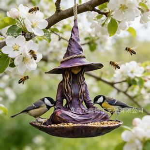 �羳�N��Ů�����͘�֬�BιʳվMeditatingWitchGardenBird Fesder