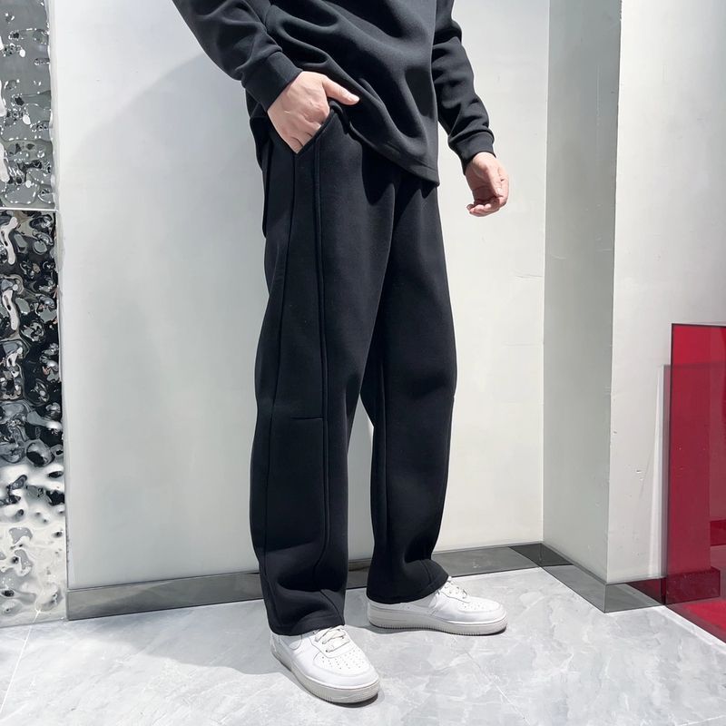 Invierno nuevo estilo de hombre con terciopelo engrosado cimetaje pantalones de corte tridimensional pantalones de pierna ancha de moda pantalones casuales rectos
