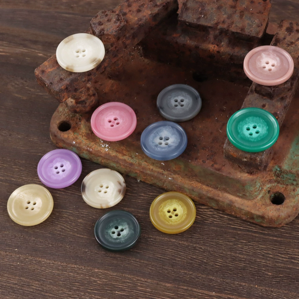 Кнопки из уретана на 4 отверстия, термостойкая обожженная кромка, assorted colors, 15–25 мм