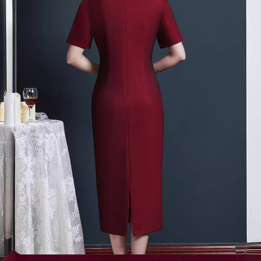 Cheongsam for mother, 2024 years