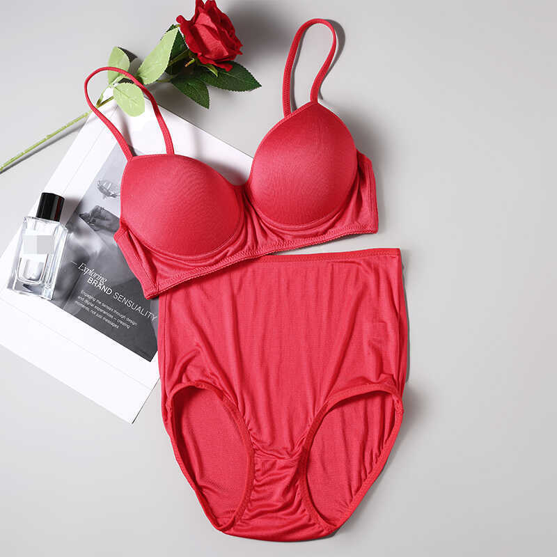 Benmingnian Big Red Knitted Silk Bra suit 100% Mulberry Silk Breathable Simple Underwear and Underwear Benmingnian Big Red Knitted Silk Bra suit 100% Mulberry Silk Breathable Simple Underwear and Underwear