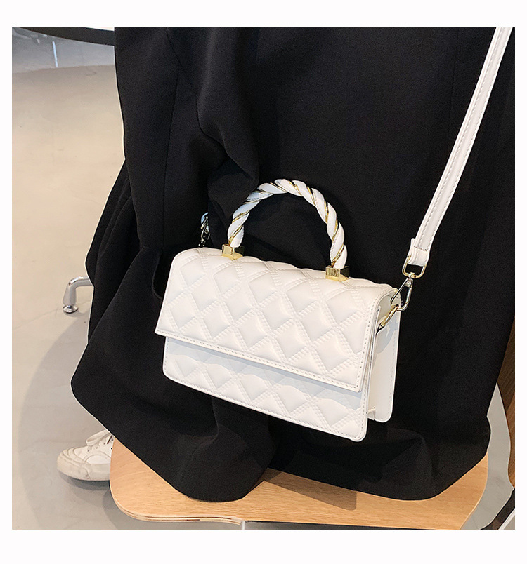 2021 New Textured Western Style Women's Bag Fashionable Rhombus Chain Bag Simple Embroidered Line Shoulder Bag Bag Crossbody Small Square Bag display picture 14