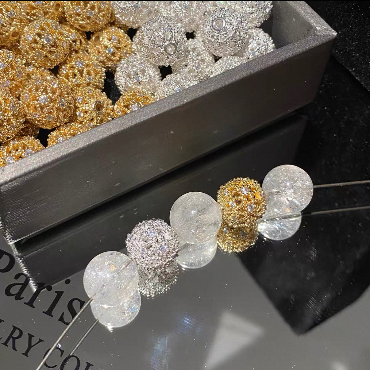 Color-Preserving Exquisite Sparkling Hollow Ball Bead Accessories Crystal DIY Spacer Beads and Decorative Pieces for Handmade Jewelry
