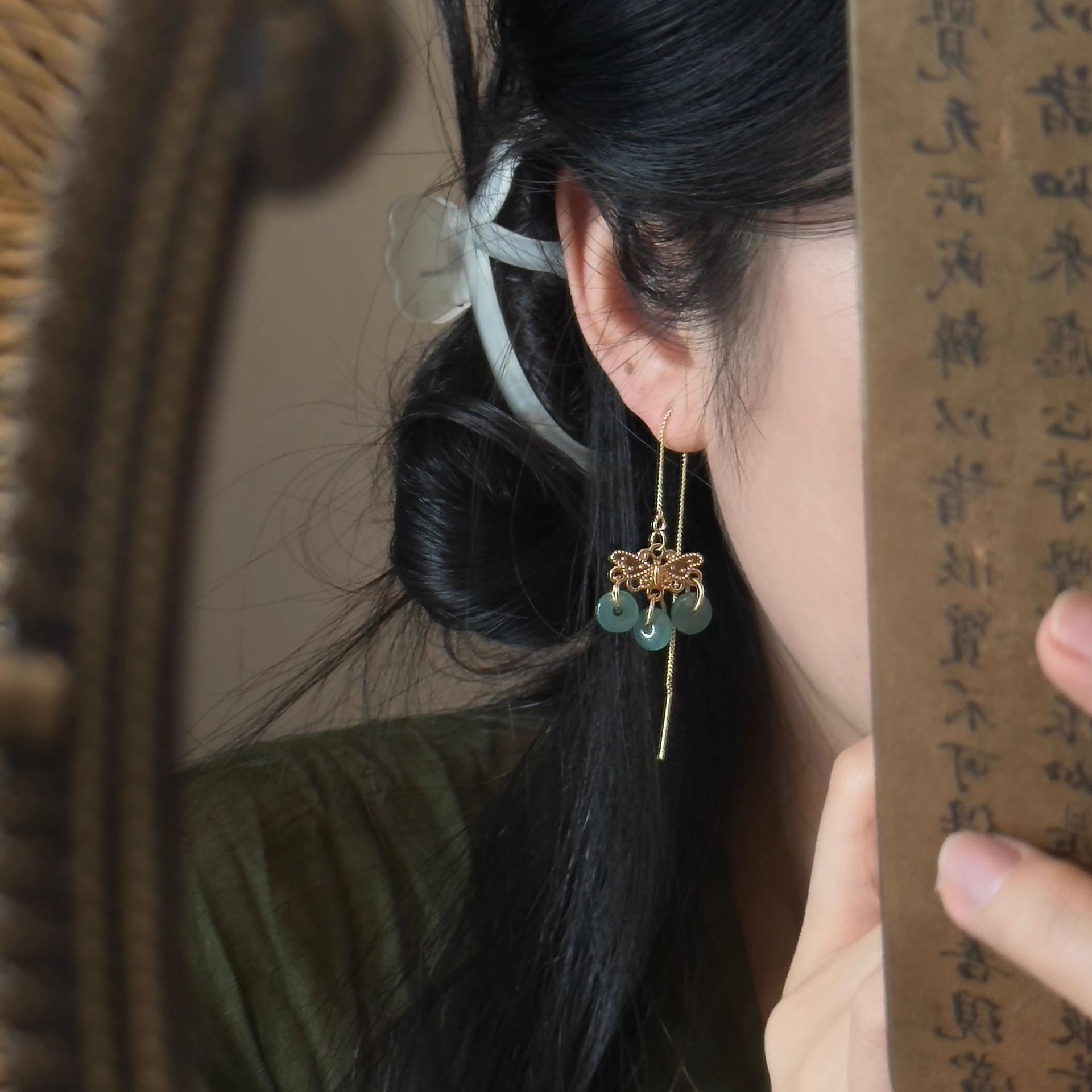 |Nuevo estilo chino estilo nacional retro exquisita mariposa pequeña elegante temperamento universal pendientes de orejas pendientes