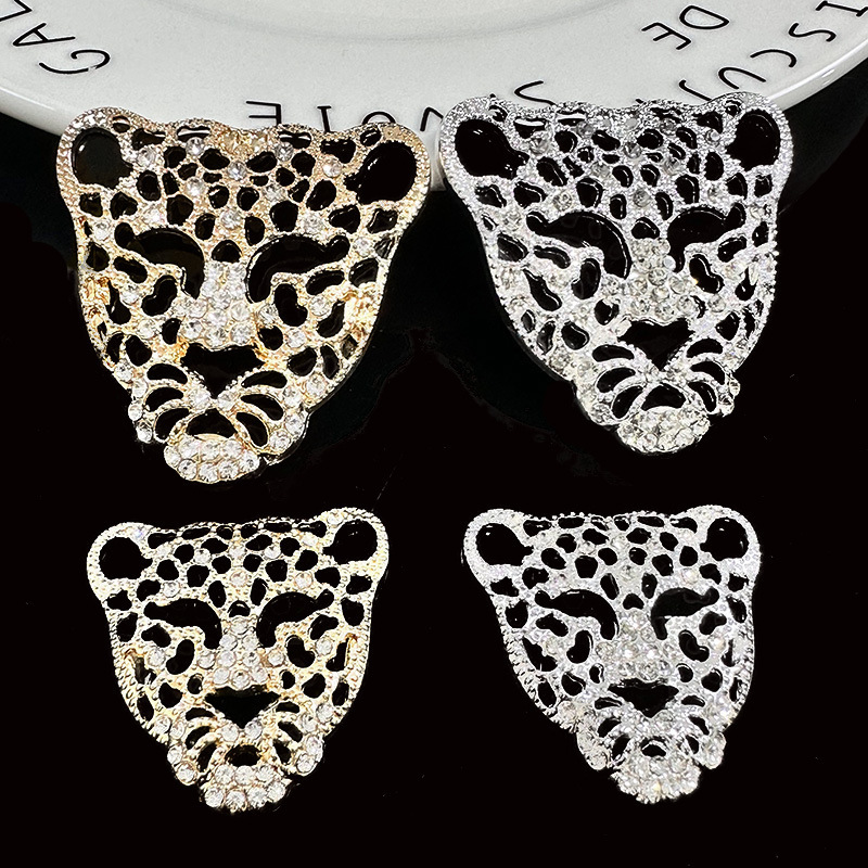 Qiwei new acrylic full diamond leopard head accessories steam air outlet bag bow tie accessories alloy accessories Qiwei new acrylic full diamond leopard head accessories steam air outlet bag bow tie accessories alloy accessories