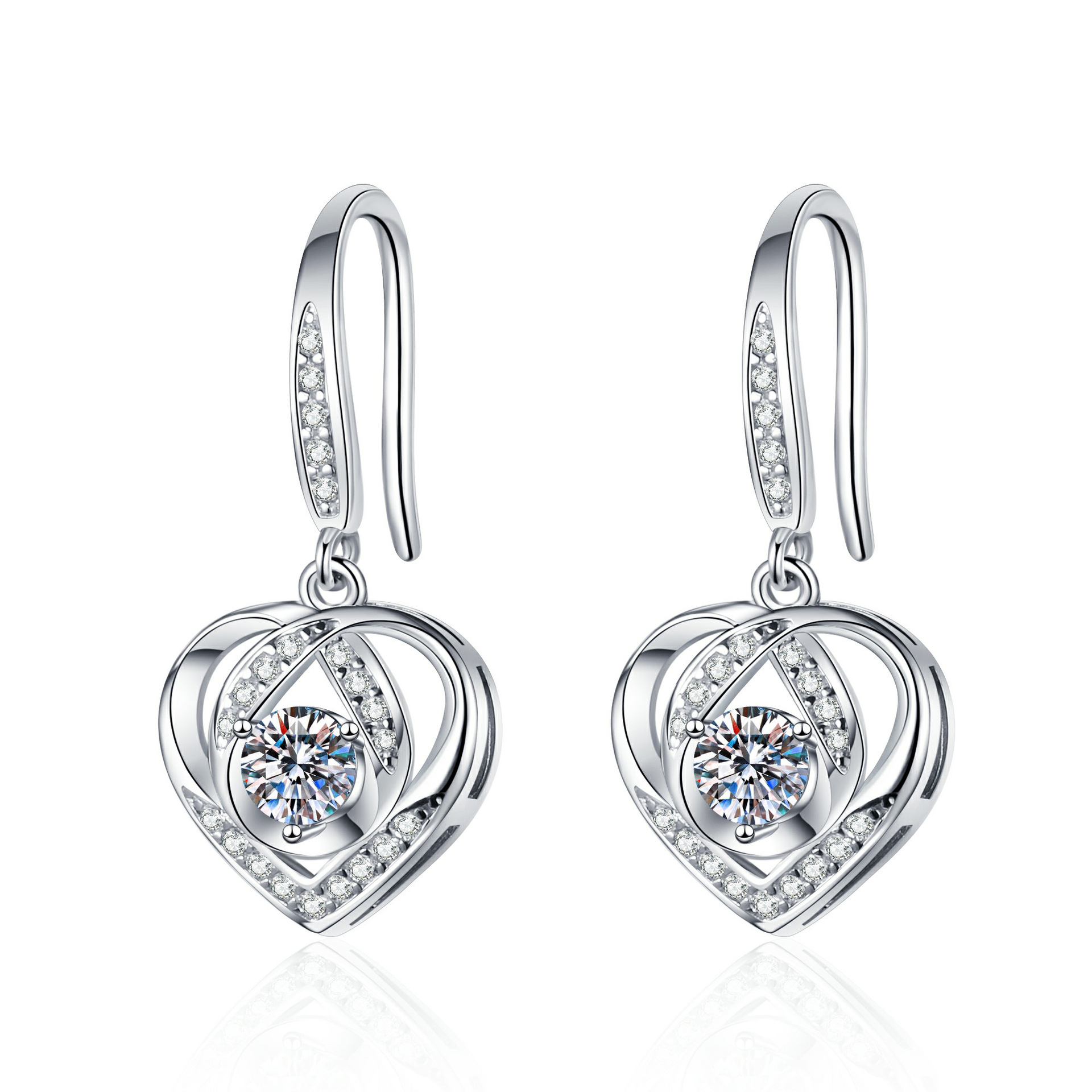 Earrings heart shaped, 0.6 carat