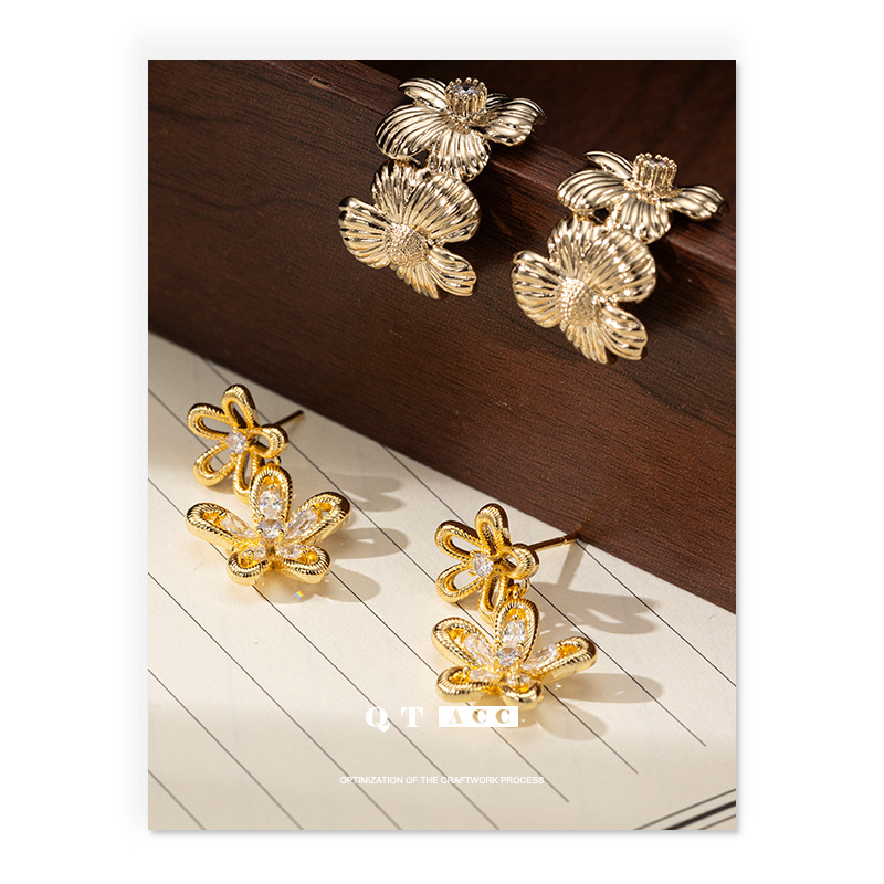 Moda europea y americana de alta calidad delicada pernos de flor incrustados con zircon otoño y invierno nuevo temperamento simple y versátil para mujeres