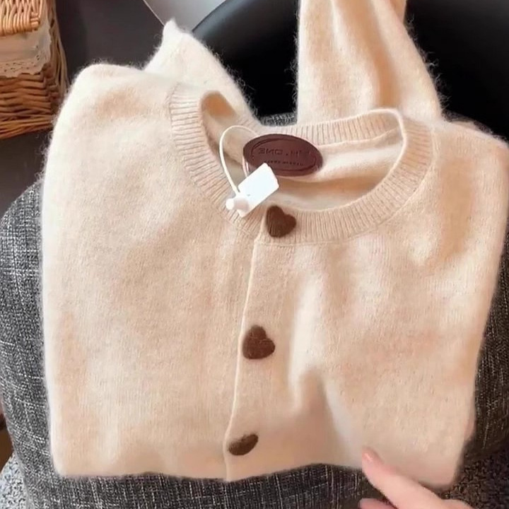 Cute retro cardigan