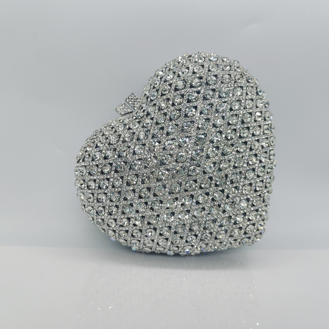 * Bolsa de cena de diamante de lujo transfronterizo amor bolso de diamante en forma de corazón bolso de mano bolso de diamante de banquete europeo y americano bolso de diamante de mujer bolsa de embrague