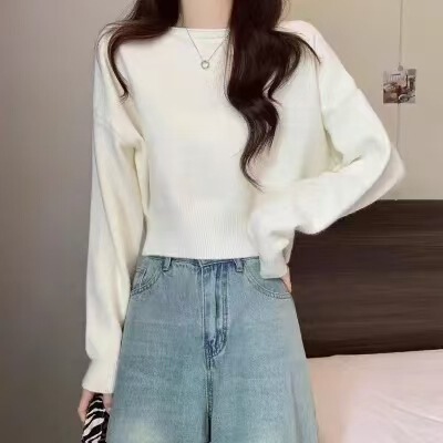 Korean New Style Off-Shoulder Soft & Tender Short Pullover Sweater for Women—Fashionable, Relaxed-Style Knitted Base Layer Top for Inner Wear