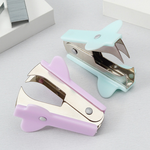 Cross-border direct supply mini nail remover artifact macaron color universal labor-saving nail puller financial office portable nail remover