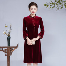 深圳品牌丝绒旗袍刺绣大码喜婆婆姨妈妈装红色A字连衣裙一件代发