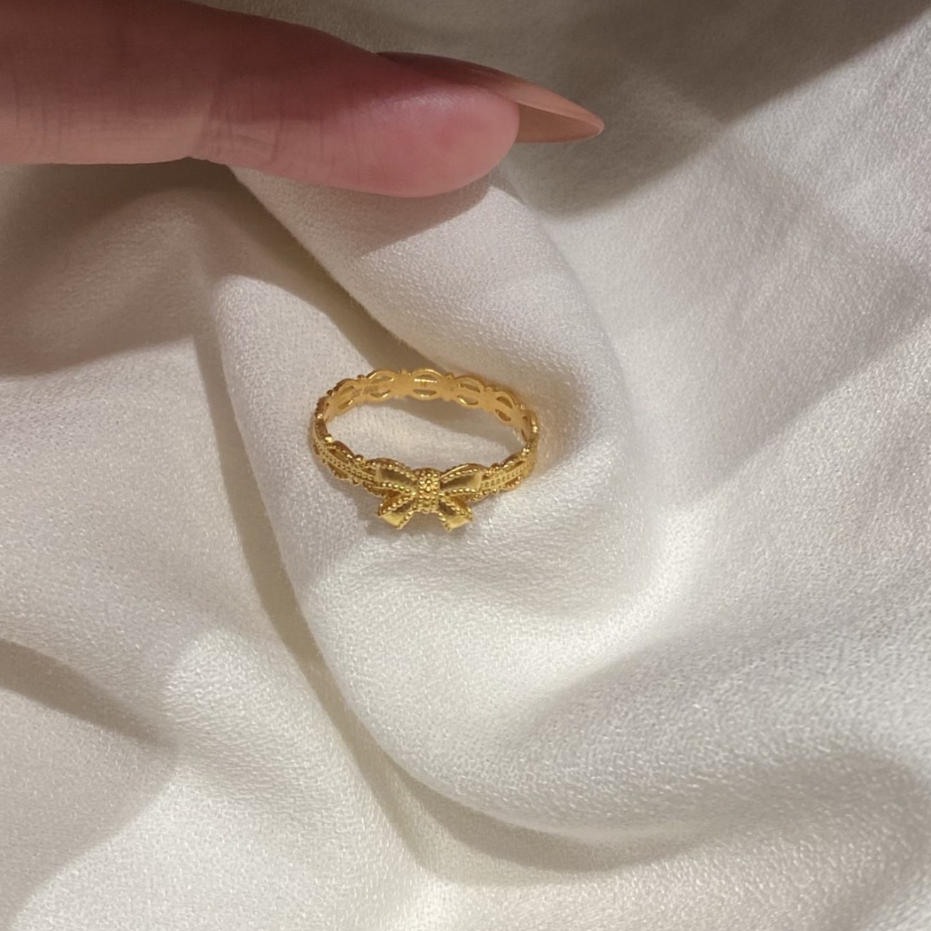 New Bow-Knot Cut Out Ring for Women, Retro, Accessible Luxury, Niche Design, Simple, Versatile, High-End and Adjustable