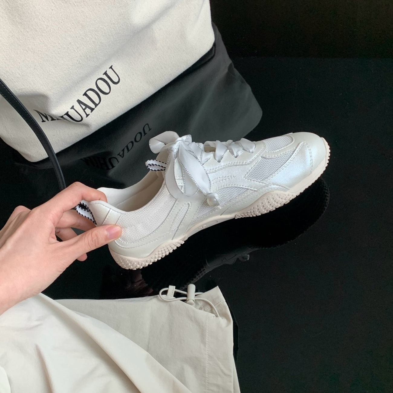 Versión de piel de oveja ~ cuero plano superficie de malla transpirable ligera versátil ballet zapatos deportivos casuales zapatos de entrenamiento de mujeres zapatos Agan