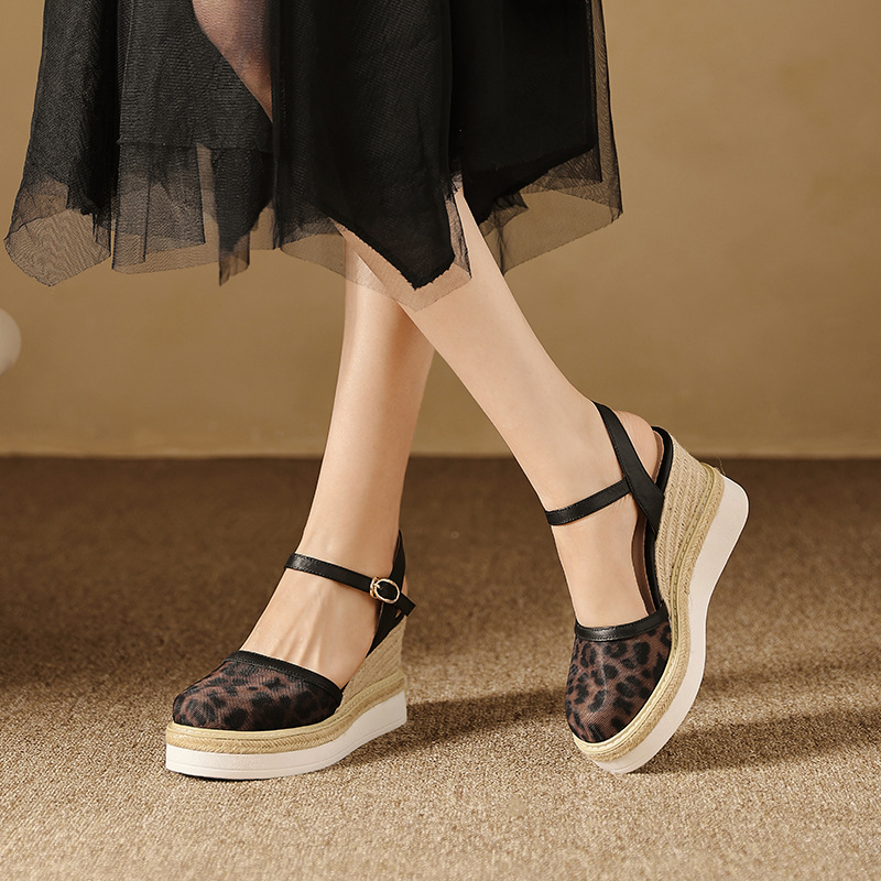 Sandal nữ đế xuồng cao gót lưới phong cách dân tộc Mary Jane mũi kín — màu đen