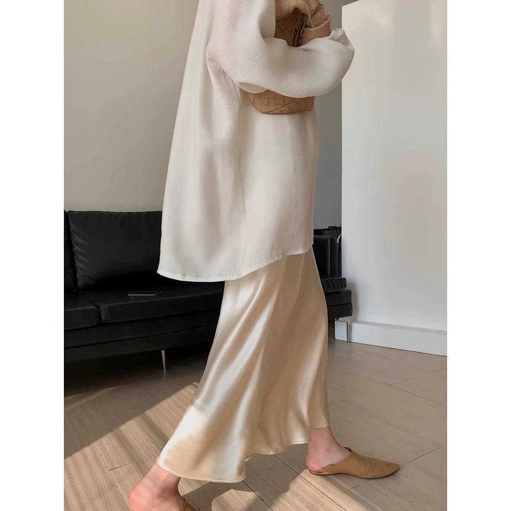 Ацетатная атласная юбка высокого уровня женского летнего темперамента с высокой талией