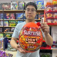 DIY拆装恐龙惊喜蛋发光发声拼装恐龙盲蛋儿童益智组装玩具礼批发