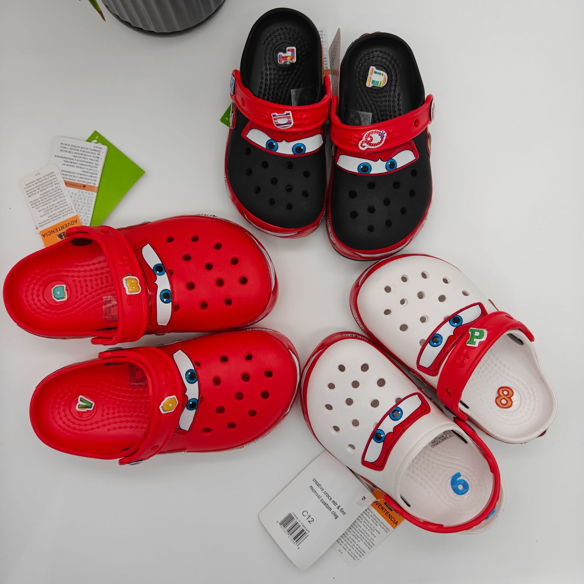 Inventario 95 automóvil flash niños zapatos grandes para niños y niñas zapatillas casuales al aire libre zapatillas de playa antideslizantes al por mayor