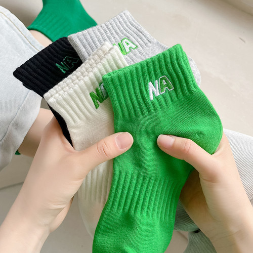 Socks women's summer socks trendy ins green Internet celebrity spring and autumn pure cotton sports basketball NA white Japanese mid-tube socks