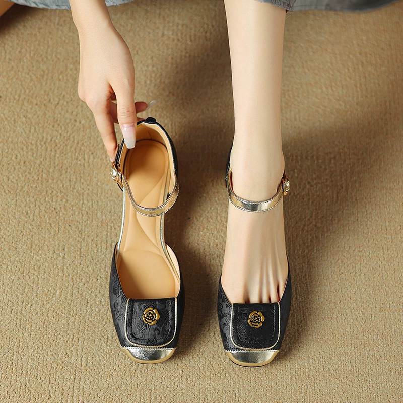 Leather summer sandals with a strap, 40, large size (43)