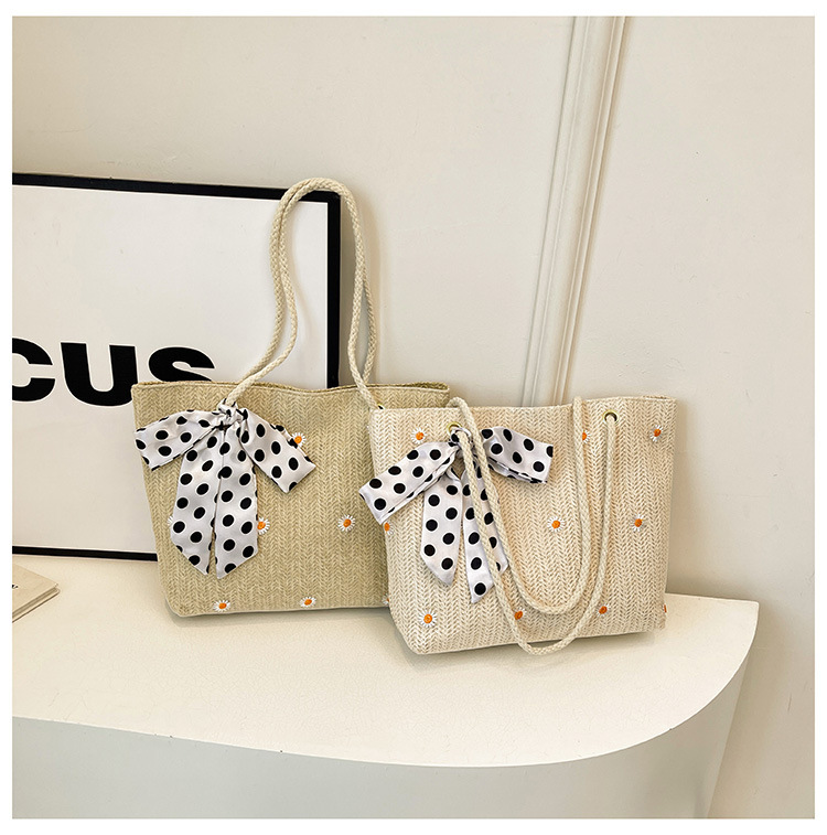 2024 Fashion Niche Simple Style Large Capacity Shoulder Bag