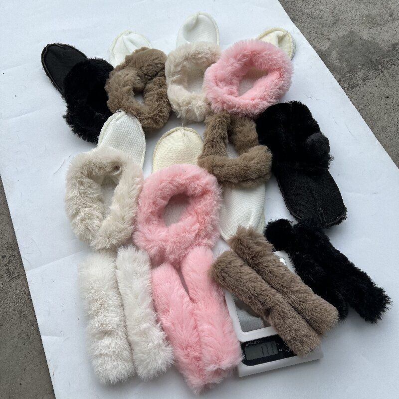 Fleece-Lined Clogs for Autumn and Winter 2025, Suitable for Outdoor Wear, with Height-Increasing Thick Soles, Plush Cotton Slippers, In-Stock Artificial Fur Hemp