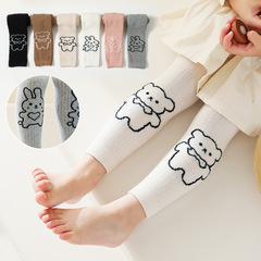 Children's autumn pants, nine-quarter pants, medium-thick combed cotton cute bear children's leggings, long girls' pantyhose to wear outside