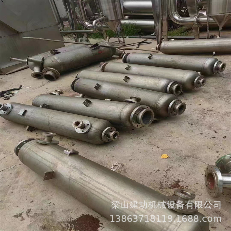 二手螺旋缠绕管式换热器 不锈钢管壳式冷凝器 U型管换热器