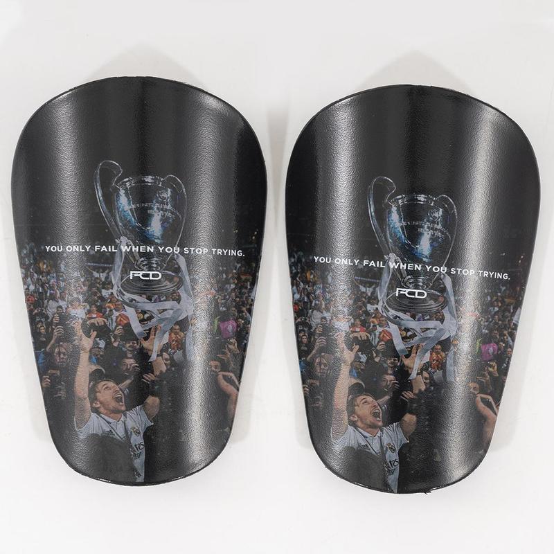 Mini Football Shin Guards for Primary School Students, Thickened Cushioning Protection, Lightweight and Comfortable, Suitable for Men and Women, Sports Protective Gear