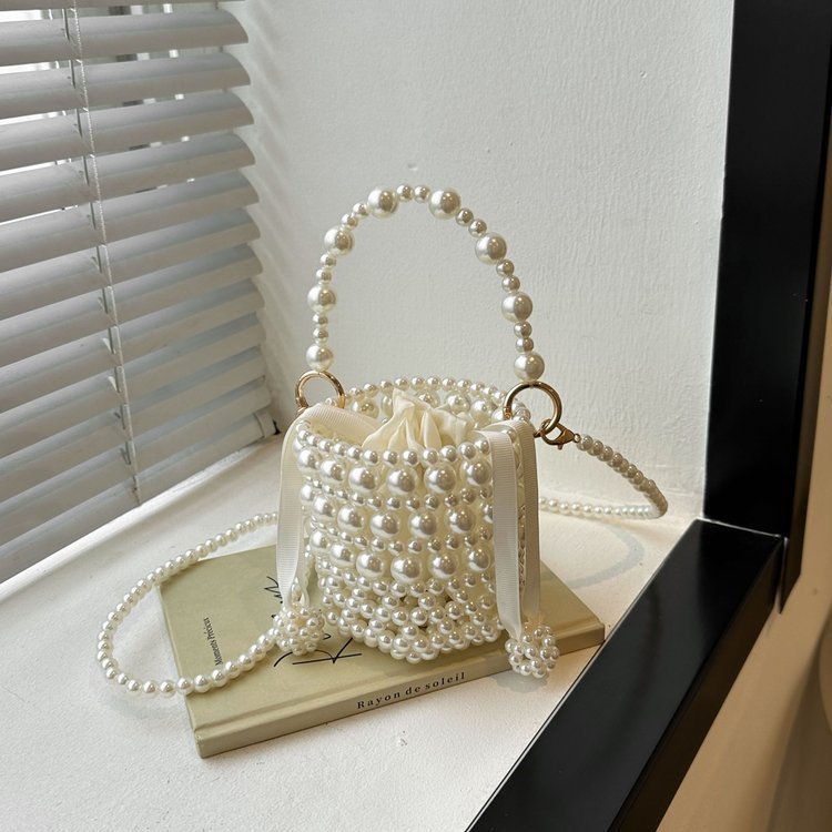 Cross-border Pearl Handbag 2025 New Woven Bag Internet Trendy Retro Beaded Bucket Bag Fashionable Shoulder Crossbody Bag Cross-border Pearl Handbag 2025 New Woven Bag Internet Trendy Retro Beaded Bucket Bag Fashionable Shoulder Crossbody Bag