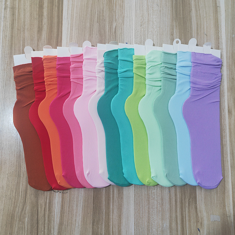 Estricta selección de calcetines de hielo de verano delgadas calcetines de pila transpirables japonesas de nylon de color sólido calcetines de moda de color largo