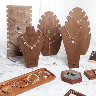 �ں���ɫ���չʾ�ܒ��Ʒ���h�朼��Ӵ������ռ{�[���錚��м�