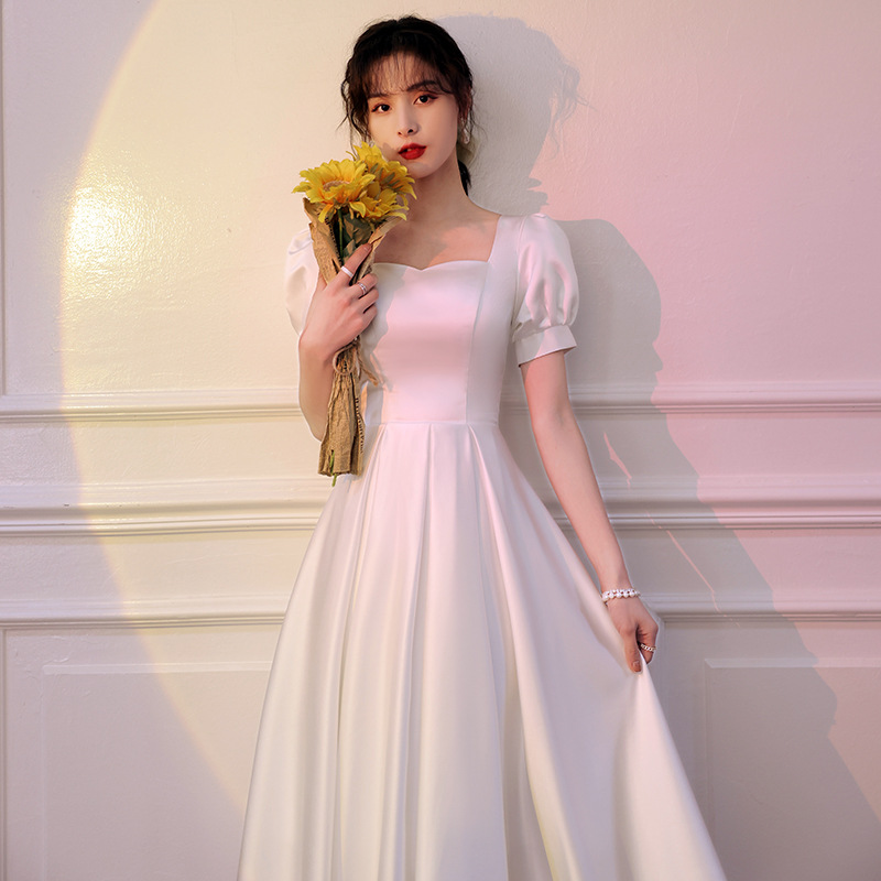 白色小礼服裙平时可穿日常领证登记夏季连衣裙订婚缎面设计感法式