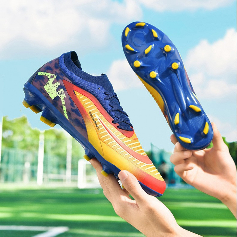 Zapatos de Fútbol con Tacos AG de Cuero Sintético Ligeros y Antideslizantes para Césped Natural y Artificial image 1