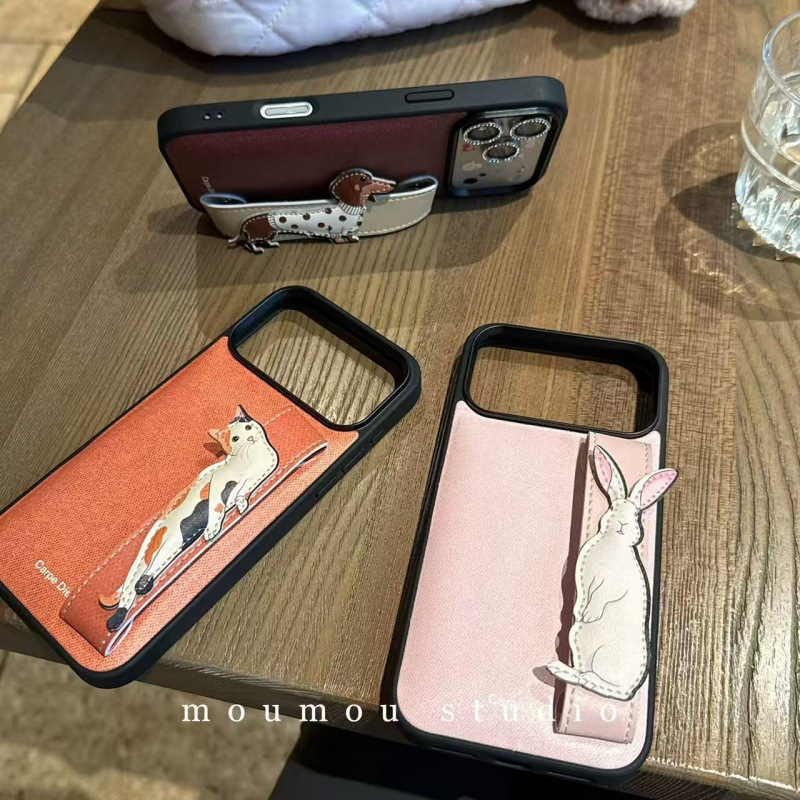 Creative Autumn and Winter Leather Animal Wrist Strap Suitable for iPhone 17 Pro Max, Apple 16 Phone Case, New Model for iPhone 15 Creative Autumn and Winter Leather Animal Wrist Strap Suitable for iPhone 17 Pro Max, Apple 16 Phone Case, New Model for iPhone 15
