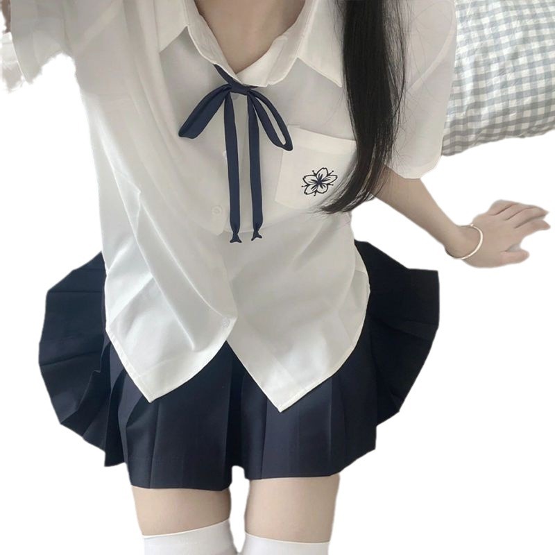 대학 스타일 사쿠라기 북쪽 반팔 JK 셔츠 일본 화이트 블루 자수 기본 주름 치마 JK 유니폼 여름