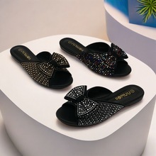 2025�F؛�¿�ƽ��һ����ŮЬˮ荺����Y�羳�r�з���Ů��slippers