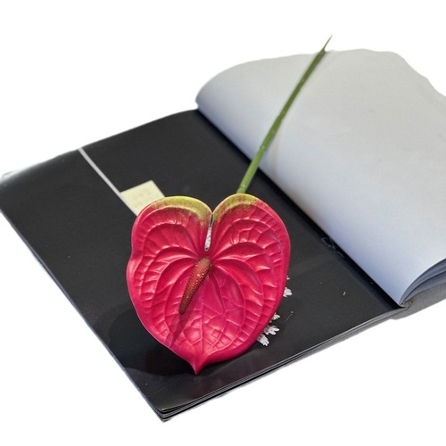 Single simulated flamingo palm, hand-feel anthurium, wedding decoration, artificial flower, photography, high-rise flower arrangement, artificial flower