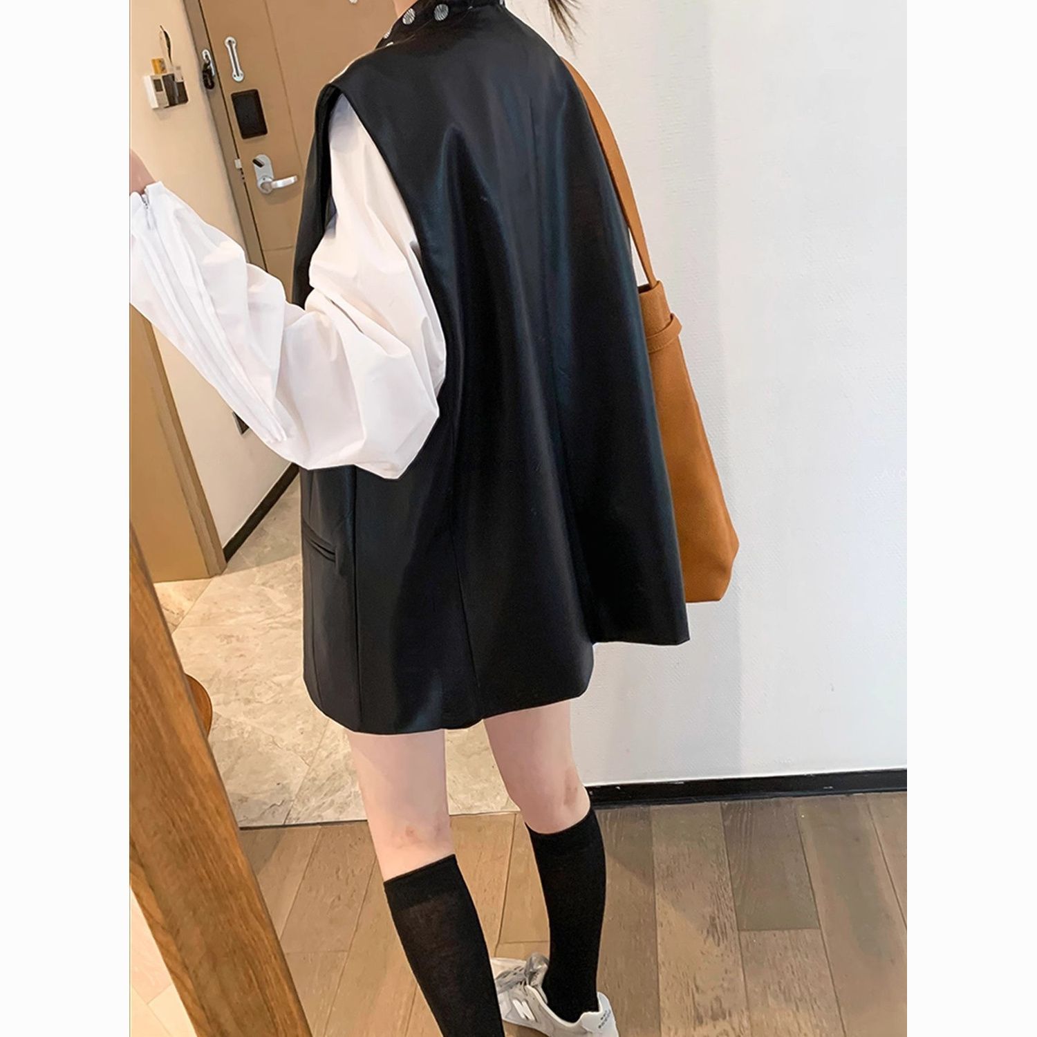 European-Style Fashionable Leather Vest for Women, Spring and Autumn Versatile Layered Plus-Size Vest Top Trendy Waistcoat for Petite Figures