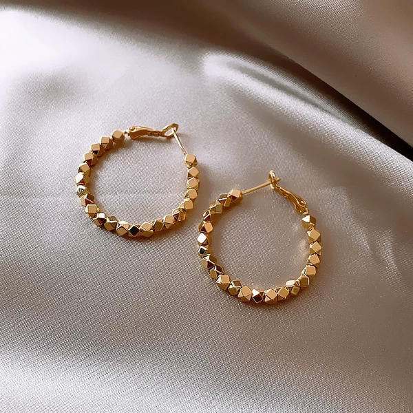 Golden earrings, 2.8cm