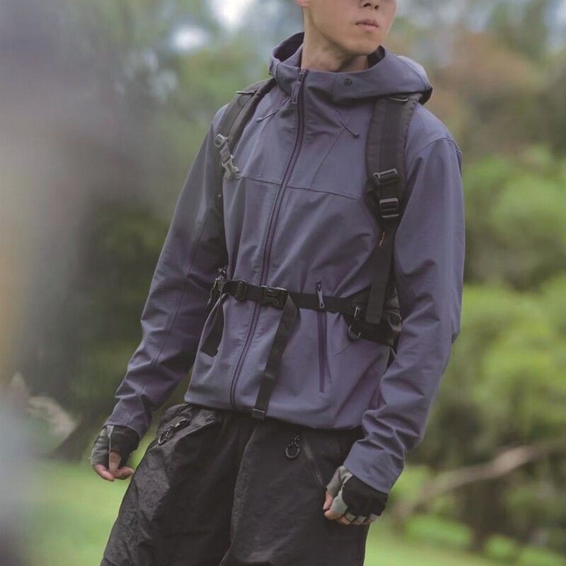 Sun M8 Spring and Autumn Outdoor Water-Resistant Hiking Jacket for Men, Hooded Windproof and Rainproof Workwear Jacket