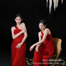 影楼红色晨袍女新娘敬酒服订婚礼服高端轻奢小众孕妇挂脖连衣裙