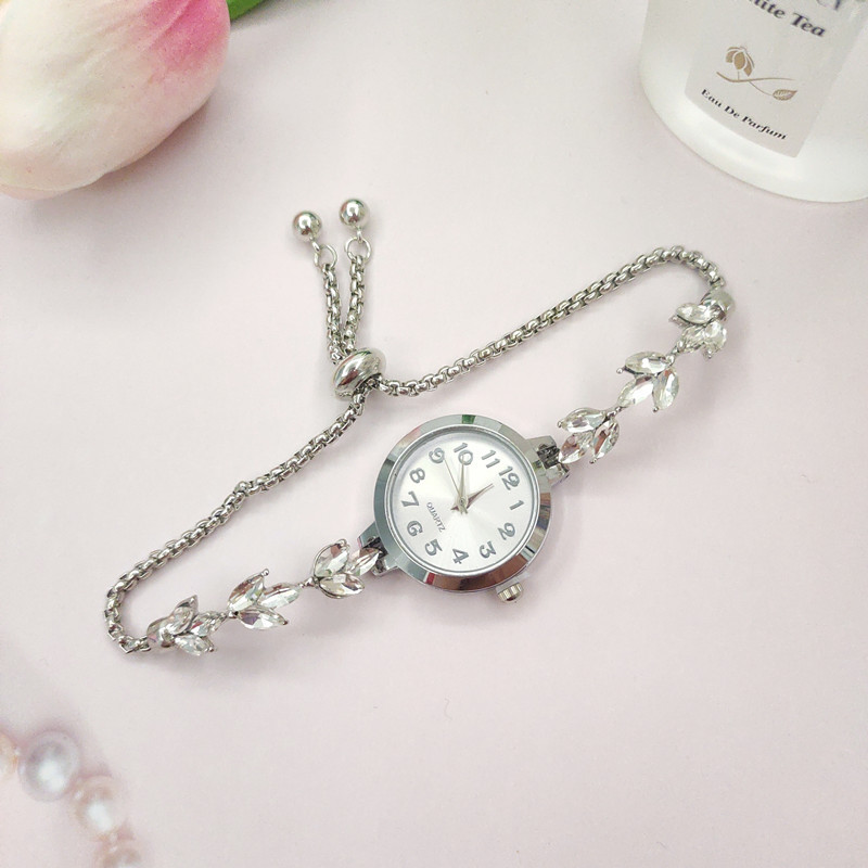 Pointer Display Type Casual Elegant Petal Magnet Buckle Quartz Women's Watches