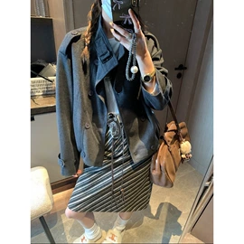 女式T恤;半身裙;女式衬衫