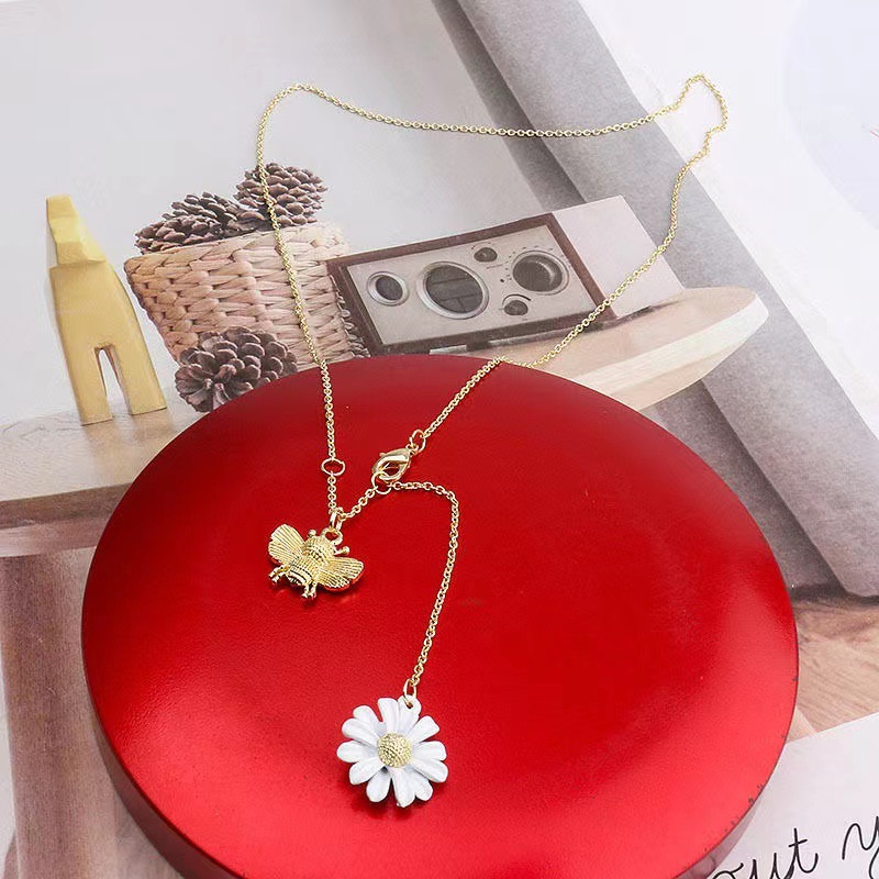 Daisy Adjustable Necklace