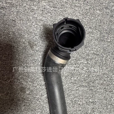 95810640200/95510632210 is suitable automobile water pipe