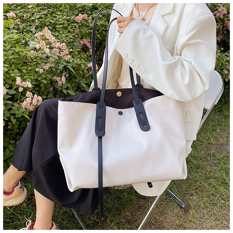 Women's Large Capacity Bag Women's New Fashion All-match Shoulder Tote Bag Casual Simple Oxford Cloth Handbag display picture 29