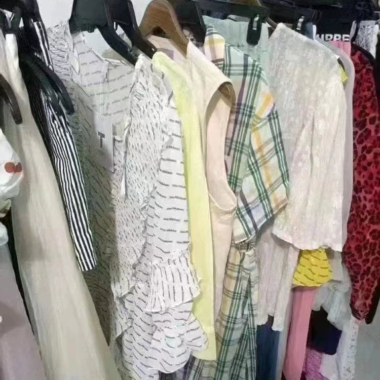 Смесовая женская одежда, сезонные модели, one-size низкобюджетные изделия